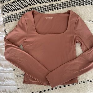 Abercrombie & Fitch Soft AF Long Sleeve Crop Top